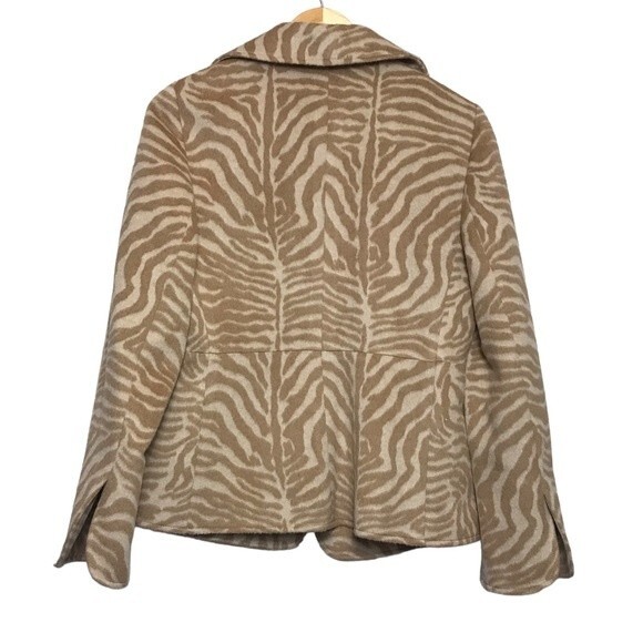 Carlisle‎ Celebrity Animal Print Angora/Wool Blazer - Picture 5 of 8